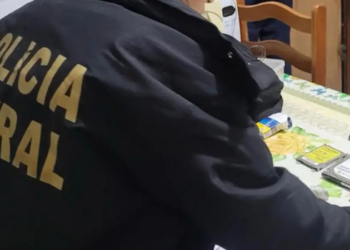 Polícia Federal investiga possível fraude de R$ 5 milhões em benefícios previdenciários no Rio de Janeiro e em Búzios.