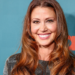 Shannon Elizabeth afirma ter alcançado US$ 1 milhão no OnlyFans em nove dias e explica como a nova atividade ampliou sua independência financeira.