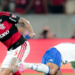 Flamengo vence o Cruzeiro por 2 a 1 no Maracanã, fecha a série em 3 a 2 e avança às quartas de final da Libertadores 2026.