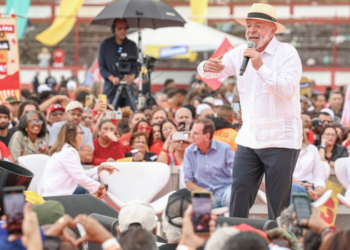 Programa de governo de Lula reúne propostas para um eventual novo mandato, com mudanças na jornada de trabalho, segurança, saúde, educação, economia e meio ambiente.