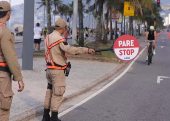 Nova ciclofaixa de lazer começa a funcionar na orla da Zona Sul do Rio com 7,2 km de extensão. Estrutura opera aos domingos e feriados, das 8h às 16h.
