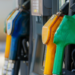 Gasolina E32 começa a ser comercializada no Brasil com 32% de etanol anidro. Veja o que muda, os testes realizados e os próximos passos.