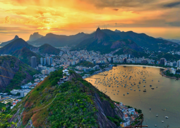 Brasil registra crescimento de 46% no turismo internacional entre 2019 e 2025 e alcança a quarta maior alta mundial, segundo dados da OCDE.