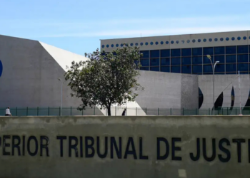 STJ suspende processos sobre aluguel de curta temporada em condomínios e vai definir se é necessária proibição expressa na convenção.