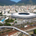 Cirurgião vascular é baleado durante assalto no Maracanã, no Rio. Médico estava em carro blindado e havia sido roubado quatro meses antes.
