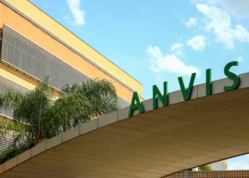 Anvisa registra o Yorvipath, novo medicamento para adultos com hipoparatireoidismo crônico que atua na reposição do hormônio da paratireoide.