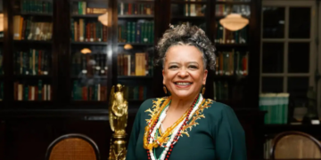 Flup reúne literatura negra, feminismo e debates sobre representatividade no Rio de Janeiro até domingo (27), com programação gratuita.
