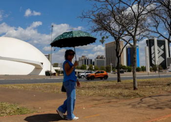 Previsão do Inmet indica temperaturas acima da média em grande parte do Brasil durante outubro e chuvas irregulares entre as regiões.