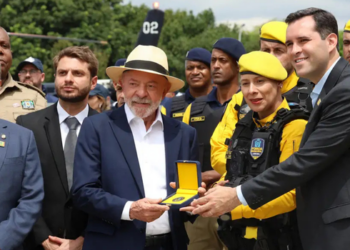 Lula defende integração entre União, estado e município no combate ao crime e reage à classificação do PCC e CV como terroristas pelos EUA.