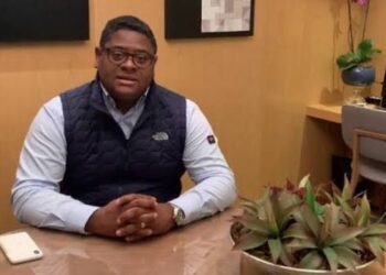 Glaidson Acácio dos Santos, conhecido como “Faraó dos Bitcoins”, teve o julgamento por acusações de homicídio e tentativa de homicídio remarcado para fevereiro de 2027.
