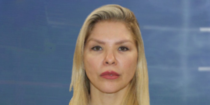 Veronica Costa teria trocado celulares e chips enquanto era procurada pela Polícia Civil. Ex-vereadora foi presa em Petrópolis após condenação por tortura contra o ex-marido.