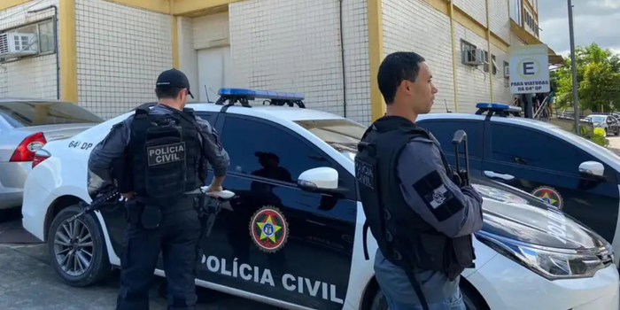 Operação Sinal Livre investiga internet clandestina controlada pelo crime organizado na comunidade Boogie Woogie, na Ilha do Governador.