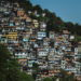 Governo do Rio e União firmam acordos para reforçar o combate ao crime organizado, com inteligência, tecnologia e ações contra estruturas financeiras criminosas.