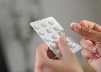 Anvisa aprova o Aquipta (atogepanto), novo medicamento oral para prevenção da enxaqueca em adultos com crises frequentes.