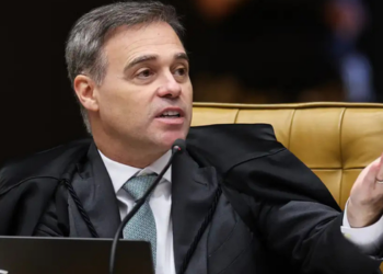 STF interrompe análise sobre casos de Alexandre de Moraes e André Mendonça no Banco Master após placar de 4 a 3 e pedido de vista.