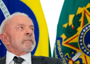 Lula defende investigação de ministros do STF envolvidos no caso Banco Master e cobra transparência na apuração sobre Daniel Vorcaro.