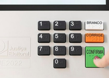 Simulador da Justiça Eleitoral ajuda eleitores a praticar a votação e se preparar para o primeiro turno das Eleições 2026.