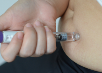 Liraglutida ganha versões genéricas no Brasil após aprovação da Anvisa. Medicamentos são usados contra obesidade e diabetes tipo 2.