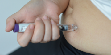 Liraglutida ganha versões genéricas no Brasil após aprovação da Anvisa. Medicamentos são usados contra obesidade e diabetes tipo 2.
