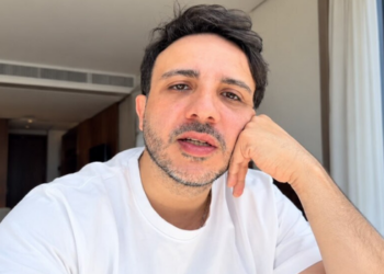 Renan Santos esteve em Petrópolis e defendeu a retirada de moradias em áreas de risco, além de cortes de gastos e investimentos em infraestrutura.