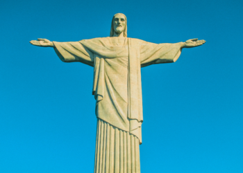 Cristo Redentor completa 95 anos em outubro com missas, homenagens, ações sociais, exposições e atividades culturais no Rio de Janeiro.
