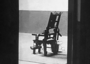 A tentativa de execução de Christa Pike reacende o debate sobre falhas em procedimentos de pena de morte nos Estados Unidos.