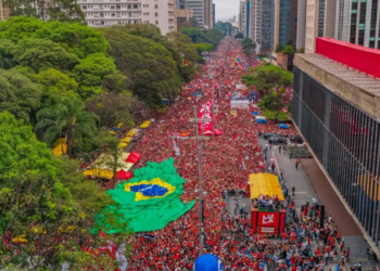  Campanha de Lula aciona o TSE para pedir a remoção de publicações sobre ato na Avenida Paulista e solicita medidas contra conteúdos apontados como falsos.