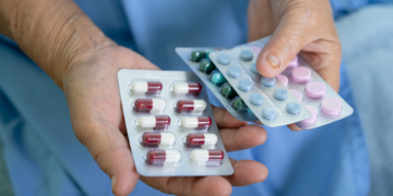 Anvisa determina apreensão dos lotes Z005197 e Z012354 do Keytruda após suspeita de falsificação de medicamento usado contra o câncer.