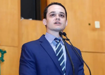Lorenzo Pazolini lidera a disputa pelo governo do Espírito Santo no segundo turno de 2026, com 52,01% dos votos válidos na apuração parcial do TSE.