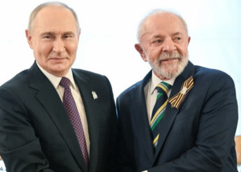  Vladimir Putin parabeniza Lula pela vitória nas eleições de 2026, destaca a parceria entre Brasil e Rússia e defende a continuidade da cooperação internacional.