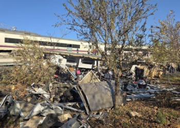 Colisão entre trens de alta velocidade na província de Toledo, na Espanha, deixa mortos e feridos e interrompe a linha ferroviária entre Madri e a Andaluzia.