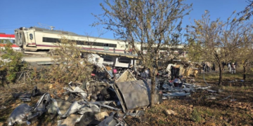 Colisão entre trens de alta velocidade na província de Toledo, na Espanha, deixa mortos e feridos e interrompe a linha ferroviária entre Madri e a Andaluzia.