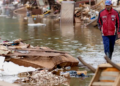 Relatório da Oxfam aponta que os 0,1% mais ricos emitem mais carbono que metade da população mundial e alerta para mortes e prejuízos causados pela crise climática.
