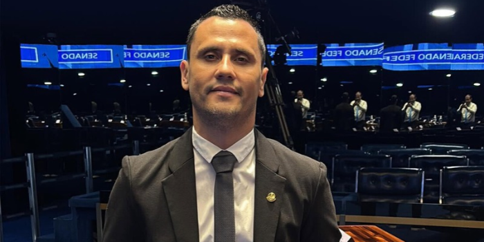 Cleitinho Azevedo é eleito governador de Minas Gerais no primeiro turno com 55,40% dos votos e terá terras raras entre os temas econômicos do estado.