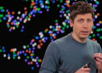 Sam Altman defende acesso amplo à inteligência artificial e afirma que os benefícios da tecnologia devem superar os riscos de seu uso indevido.