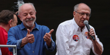 Campanha de Lula aciona TSE contra Meta, pede remoção de 255 perfis suspeitos e multa de até R$ 5 milhões por supostas irregularidades eleitorais.