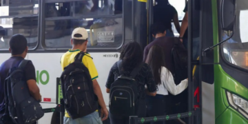 Veja onde haverá transporte público gratuito no segundo turno das eleições 2026, com horários, cidades atendidas e orientações para os eleitores.