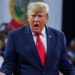 Donald Trump questiona reeleição de Lula, critica prorrogação da votação e sugere fraude sem apresentar provas. TSE confirmou vitória no segundo turno.