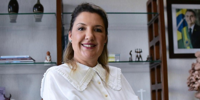 Ex-presidente da Caixa Econômica Federal, Daniella Marques é apontada como possível integrante da equipe de Douglas Ruas no governo do Rio de Janeiro.