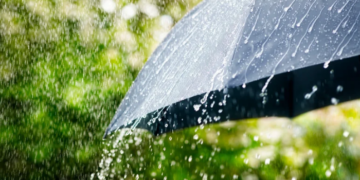 Chuva forte e calor intenso marcam a previsão do Brasil. Veja as regiões com risco de temporais e temperaturas próximas dos 40°C.