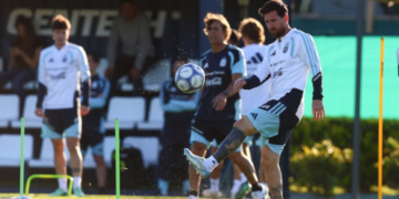  Buenos Aires prepara homenagens para Lionel Messi antes do amistoso entre Argentina e Benin, que pode marcar a despedida do craque da seleção.