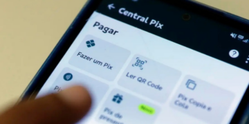 Nova regra do Banco Central permitirá usar o Pix Automático diretamente na conta-salário para pagamentos recorrentes a partir de julho de 2027.